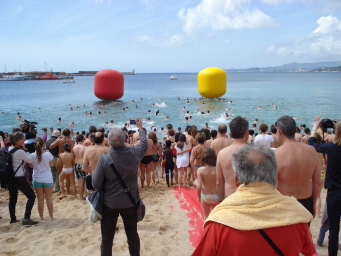 primer bany de l'any palamós