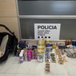 Detenen 4 persones a Platja d’Aro per furtar productes en supermercats per un valor de més de 1.200 euros furt supermercat