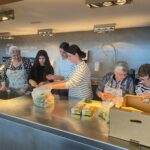 La tercera edició de ‘Cuines (s)àvies’ vol donar eines als joves per aprendre a cuinar Cuines S(a)vies