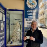 L’anxova milionària de l’Escala: 40 anys repartint premis