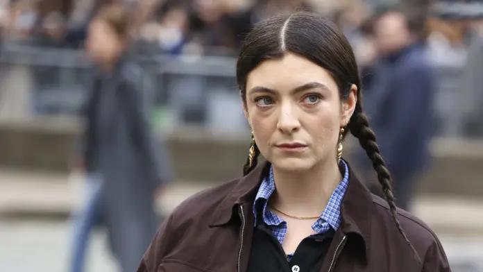 lorde-anuncia-nou-disc:-“virgin”,-una-immersio-cristallina-en-la-seva-feminitat