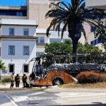 crema-un-autobus-a-tocar-l’hospital-de-palamos