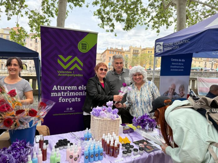 valentes i acompanyades