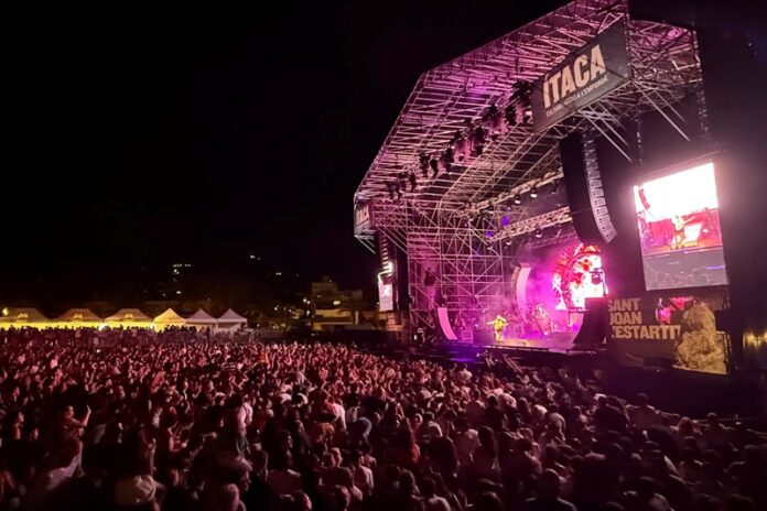 privat:-l’itaca-supera-els-25.000-espectadors-en-els-concerts-a-la-platja-de-l’estartit-en-una-“edicio-de-record”