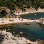 privat:-rescaten-un-home-amb-un-atac-de-lumbalgia-en-un-cami-de-ronda-de-palamos