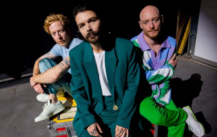 biffy-clyro-anuncien-nou-disc:-“futique”-veura-la-llum-aquest-setembre