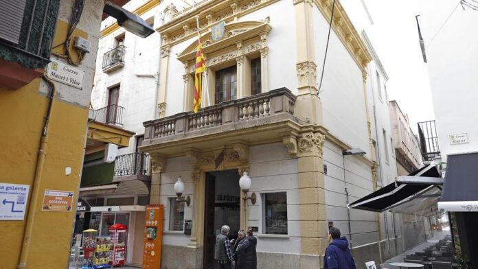 privat:-els-veins-del-barri-vell-de-palamos-denuncien-inseguretat-i-reclamen-accions-immediates-a-l’ajuntament