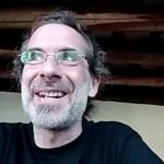 Ramon Bartrina: “Amb la poesia escènica aconseguim connectar amb el públic”