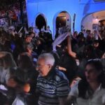 privat:-la-protesta-del-public-fa-que-‘el-meu-avi’-tanqui-la-cantada-d’havaneres-de-calella