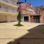 privat:-torroella-allibera-de-cotxes-la-placa-del-rei-del-nucli-antic
