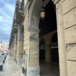 privat:-l’ajuntament-de-la-bisbal-d’emporda-proposa-als-propietaris-cedir-la-facana-de-les-voltes-per-rehabilitar-la