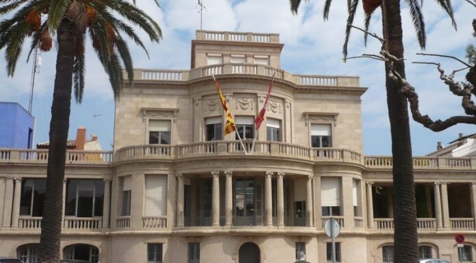 privat:-l’ajuntament-de-palafrugell-continua-treballant-en-el-nou-contracte-de-neteja-i-recollida-de-residus