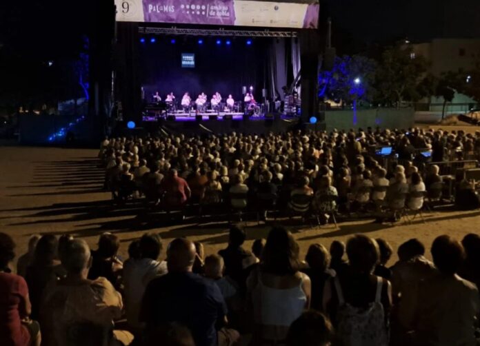 Festival amb so de cobla palamós
