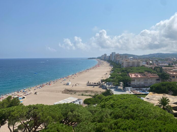 Vista general Platja d'Aro estiu calor refugis climàtics