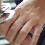 privat:-entra-a-robar-en-una-farmacia-a-palamos-colant-se-per-la-finestreta-per-on-surten-els-medicaments