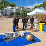 privat:-voluntaris-recullen-70-kg-de-deixalles-de-les-platges-de-llafranc,-tamariu-i-calella-de-palafrugell