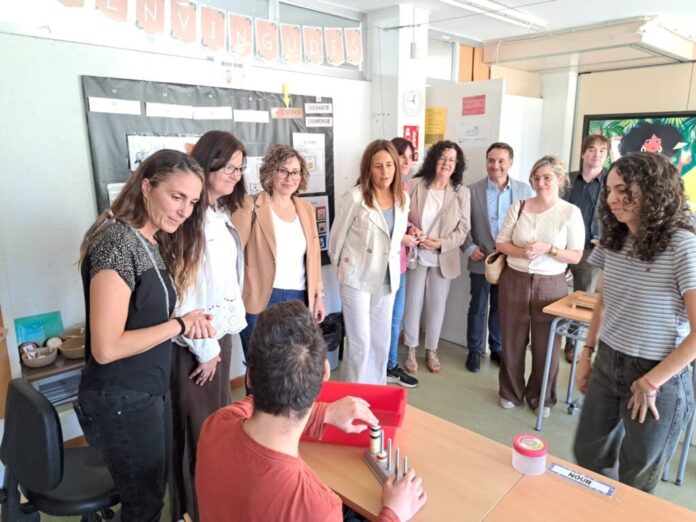 privat:-palamos-rep-la-visita-de-la-consellera-d’educacio,-esther-niubo