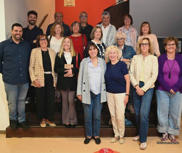 privat:-palafrugell-homenatja-els-mestres-i-professors-jubilats-per-inaugurar-oficialment-el-nou-curs-escolar