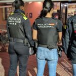 privat:-un-operatiu-policial-en-dos-locals-de-sant-feliu-deixa-un-detingut,-19-identificats-i-10-denuncies-per-drogues-i-armes