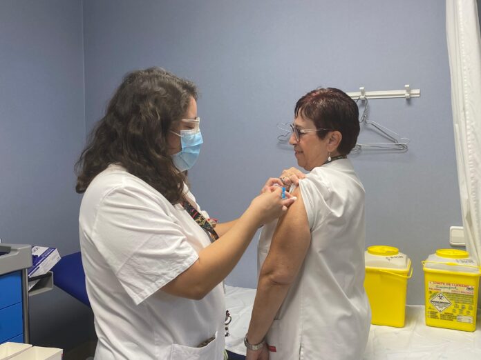 WhatsApp Image 2025-10-20 at 13.04.20 Vacunació grip i coronavirus