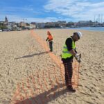 privat:-comenca-l’extraccio-de-sorra-de-la-platja-gran-de-palamos,-en-un-proces-que-s’allargara-un-mes