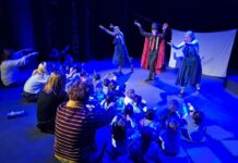 Comença el “Programa d’arts escèniques i música per a escolars” amb 1.578 nens i nenes participants a Palamós i Vall-llobrega privat:-s’inicia-el-“programa-d’arts-esceniques-i-musica-per-a-escolars”-del-curs-2025-26,-amb-les-sessions-dedicades-al-teatre