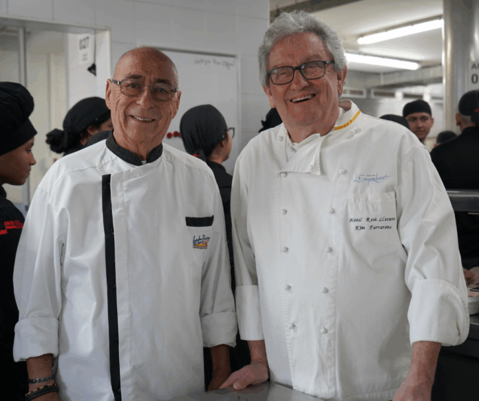 privat:-els-futurs-cuiners-de-palafrugell-aprenen-a-fer-es-niu-abans-del-tast-popular-d’aquest-dissabte privat:-els-futurs-cuiners-de-palafrugell-aprenen-a-fer-es-niu-abans-del-tast-popular-d’aquest-dissabte