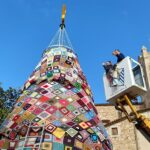 privat:-un-arbre-de-nadal-de-ganxet-de-9,5-metres-d’alcada,-protagonista-de-l’encesa-de-llums-d’aquest-dissabte-al-nucli-antic-de-calonge