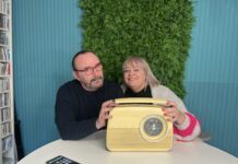 Taronja ràdio Girona estrena el matinal “Taronja matí”, amb Joan Arenyes i Mariola Dinarès Joan Arenyes i Mariola Dinarès a Taronja Matí de Taronja ràdio Girona