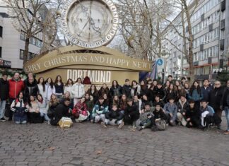 Una cinquantena de joves palamosins visiten Rheda-Wiedenbrück com a part de l’agermanament amb la ciutat alemanya privat:-l’entitat-palamos-connecta-visita-aquesta-setmana-la-ciutat-agermanada-de-rheda-wiedenbruck