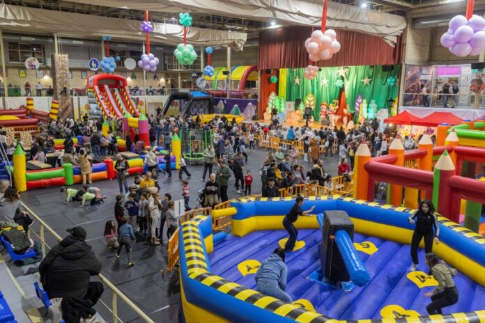 privat:-el-parc-infantil-de-nadal-de-platja-d’aro-“el-mar-dels-nens”-celebra-la-seva-30a-edicio