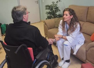 L’Hospital de Palamós incorpora el servei de psicooncologia de la Fundació Oncolliga Imatge psicooncòloga Fundacio Oncolliga