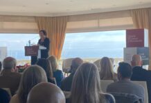 La taxa turística marca la darrera Tribuna de la Fundació Jordi Comas amb la consellera Alícia Romero Alícia Romero Jordi Comas