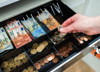 Els preus s’apugen tres dècimes al novembre a Girona per l’alça de la roba i el calçat arran de la proximitat del Nadal