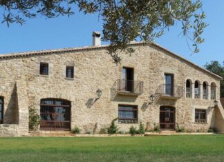 Creix l’interès dels estrangers per les masies, que reformen buscant natura i història