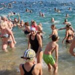 privat:-les-fotos-del-primer-bany-de-l’any-2026-a-sant-feliu-de-guixols