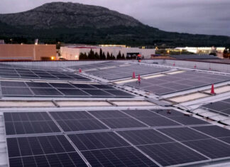 L’Ajuntament de Torroella redueix la factura de la llum a la meitat gràcies a la instal·lació de plaques solars