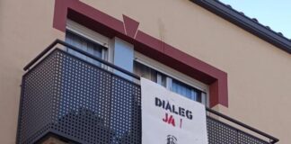 L’Ajuntament de Palafrugell reitera la voluntat de consens sobre el PMU davant la petició de diàleg dels veïns del barri de l’Energia privat:-pancartes-dels-veins-del-barri-de-l’energia-de-palafrugell-reclamant-dialeg