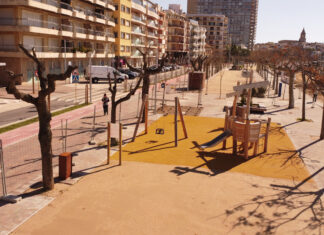 Palamós reobre el passeig del Mar després de la reforma integral