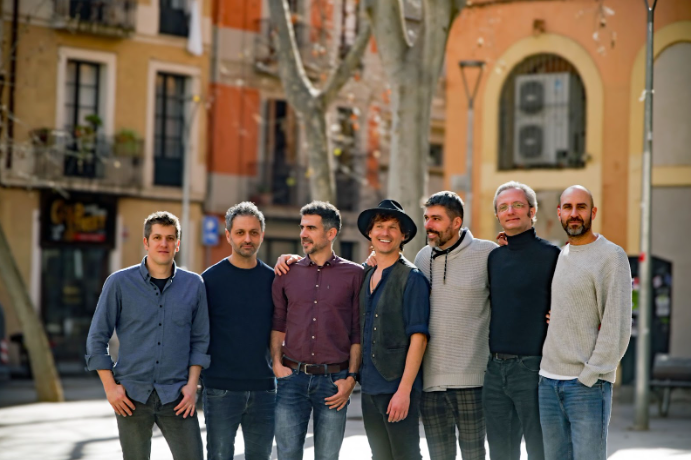 els-amics-de-les-arts,-blaumut-i-ramon-mirabet-compartiran-escenari-a-sons-del-mon-en-una-gran-celebracio-generacional els-amics-de-les-arts,-blaumut-i-ramon-mirabet-compartiran-escenari-a-sons-del-mon-en-una-gran-celebracio-generacional