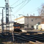 privat:-renfe-ofereix-transport-per-carretera-per-la-interrupcio-de-la-circulacio-de-trens-entre-figueres-i-portbou-per-obres