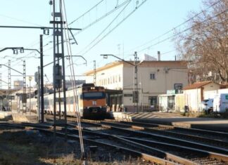 Com afecta el nou pla ferroviari a les comarques gironines? privat:-renfe-ofereix-transport-per-carretera-per-la-interrupcio-de-la-circulacio-de-trens-entre-figueres-i-portbou-per-obres
