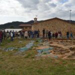privat:-una-cinquantena-de-persones-s’interessen-per-la-nova-fase-d’excavacions-de-l’esglesia-paleocristiana-de-santa-cristina
