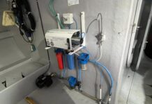 Una prova pilot instal·la dessalinitzadores portàtils en vaixells de pesca de Palamós per obtenir aigua potable a bord