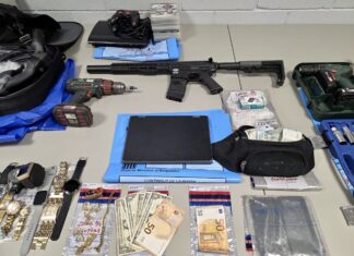 Quatre detinguts per dirigir dos punts de venda de drogues en un bloc de Sant Feliu de Guíxols