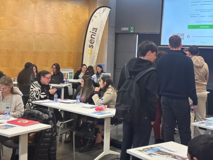 foto 1a Fira Ocupació (1)