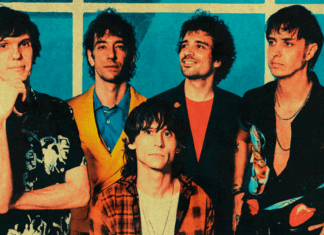 The Strokes encenen els rumors de nou disc amb un misteriós moviment a xarxes the-strokes-encenen-els-rumors-de-nou-disc-amb-un-misterios-moviment-a-xarxes