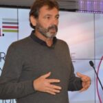 privat:-premsa-comarcal-distingira-oscar-camps-amb-el-primer-premi-a-la-tolerancia