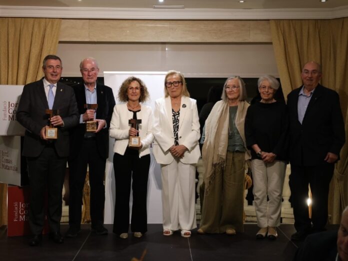 privat:-el-president-de-la-diputacio,-miquel-noguer,-distingit-en-els-premis-t-de-la-fundacio-jordi-comas-per-la-seva-difusio-de-la-marca-costa-brava