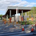 privat:-reparen-els-desperfectes-que-les-ventades-van-provocar-a-l’estacio-de-busos-de-la-bisbal-d’emporda